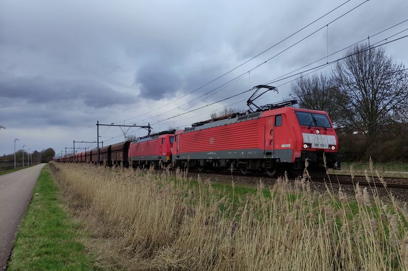 Goederentrein met rookontwikkeling strandt in tunnel te Zevenaar